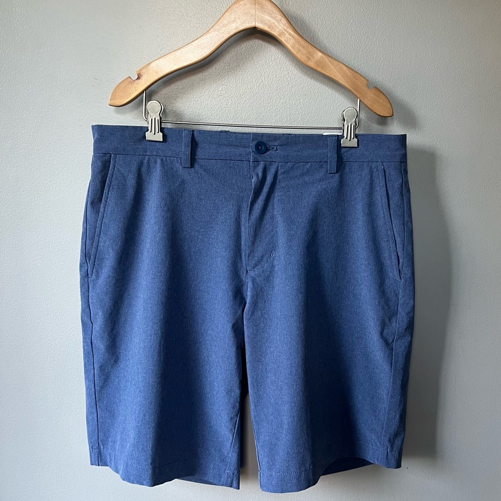 Vineyard Vines Mens Breaker Shorts Size 32 Blue. Like new!